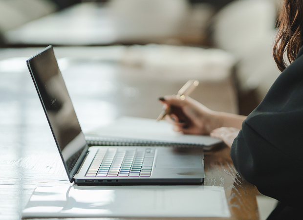 【社内ベンチャー独立支援制度】働きながら自分の人生の選択肢を増やす